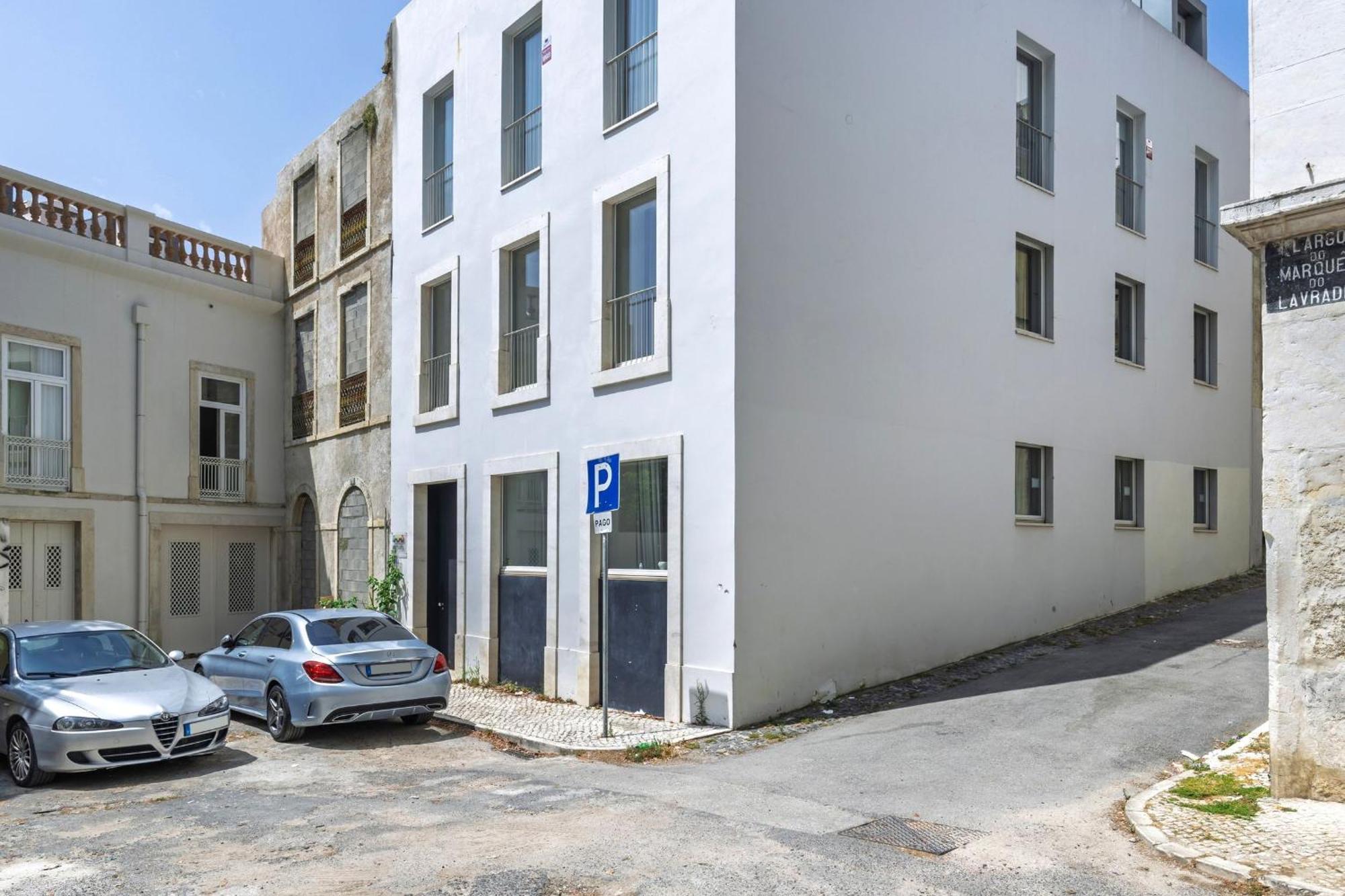 Lovelystay - Penthouse On The Tagus In Alfama Lisbon