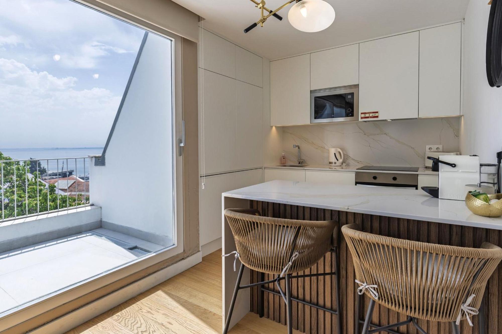 Lovelystay - Penthouse On The Tagus In Alfama *